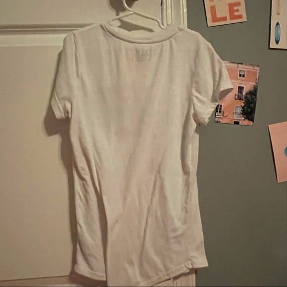 New Balance Short Sleeve Tee Shirt- with NB Logo - Picture 2 of 2